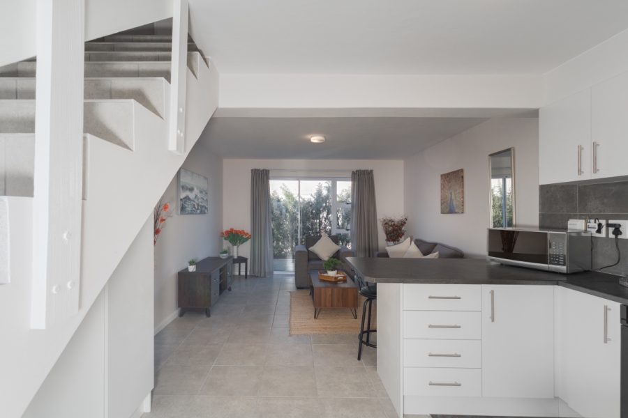 2 Bedroom Property for Sale in Stratford Green Western Cape